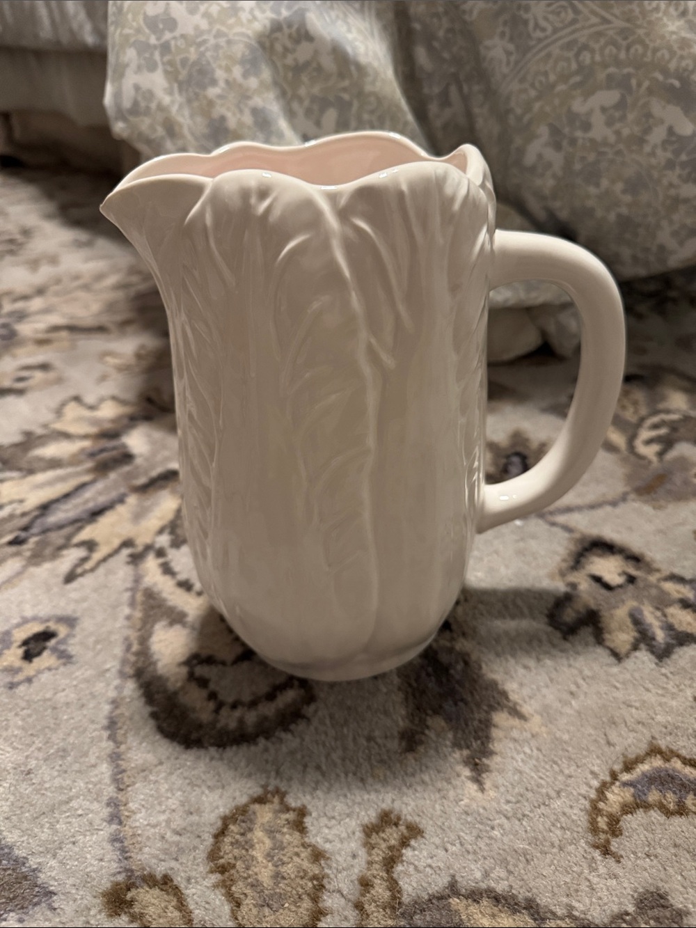 NWT, Threshold 69 fl oz Stoneware Radicchio Pitcher, White - Picture 4 of 6